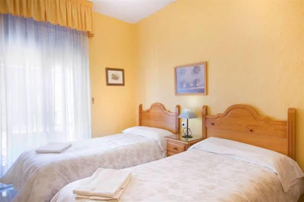 Pension Mesones Гранада Экстерьер фото