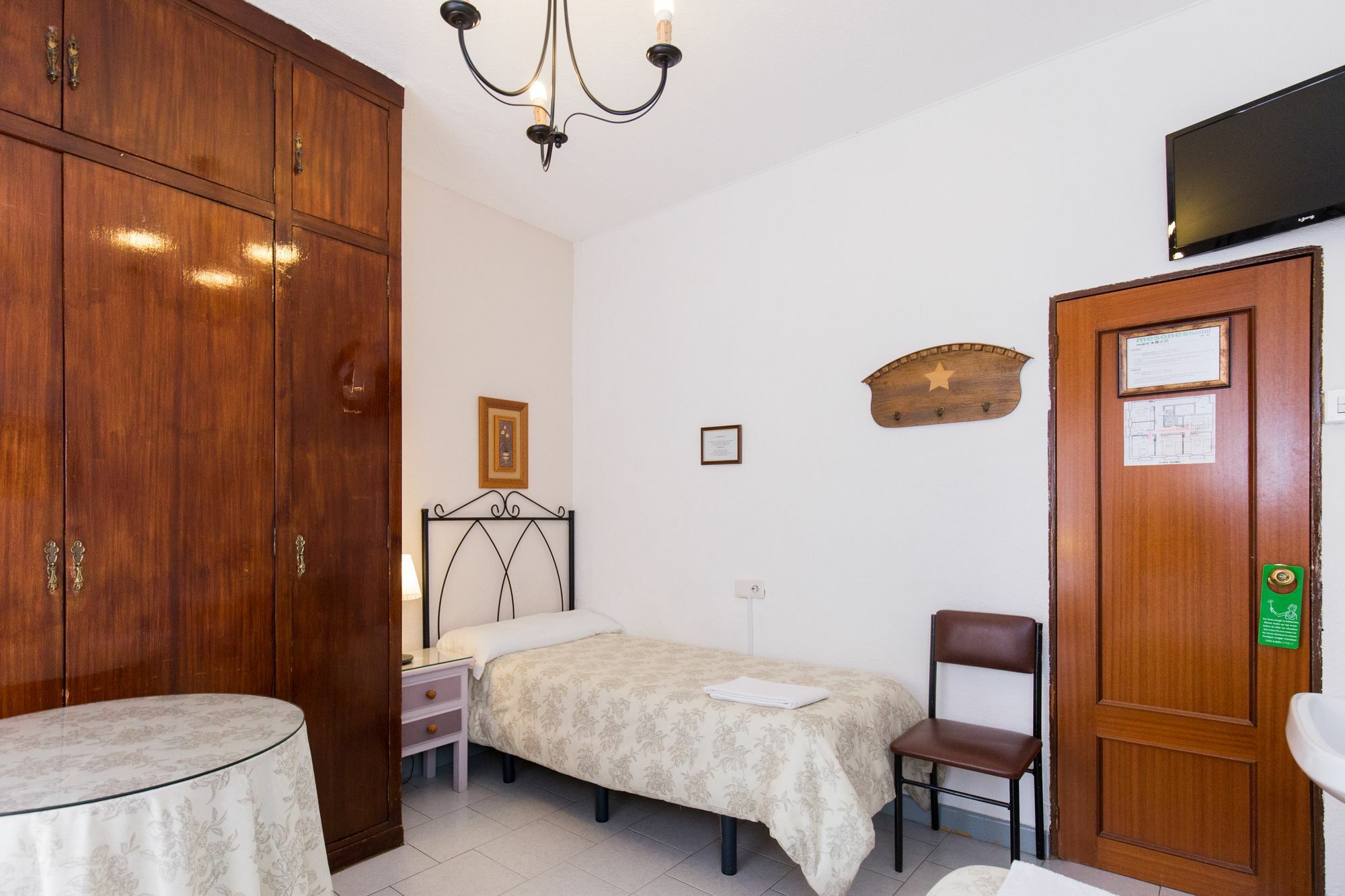 Pension Mesones Гранада Экстерьер фото