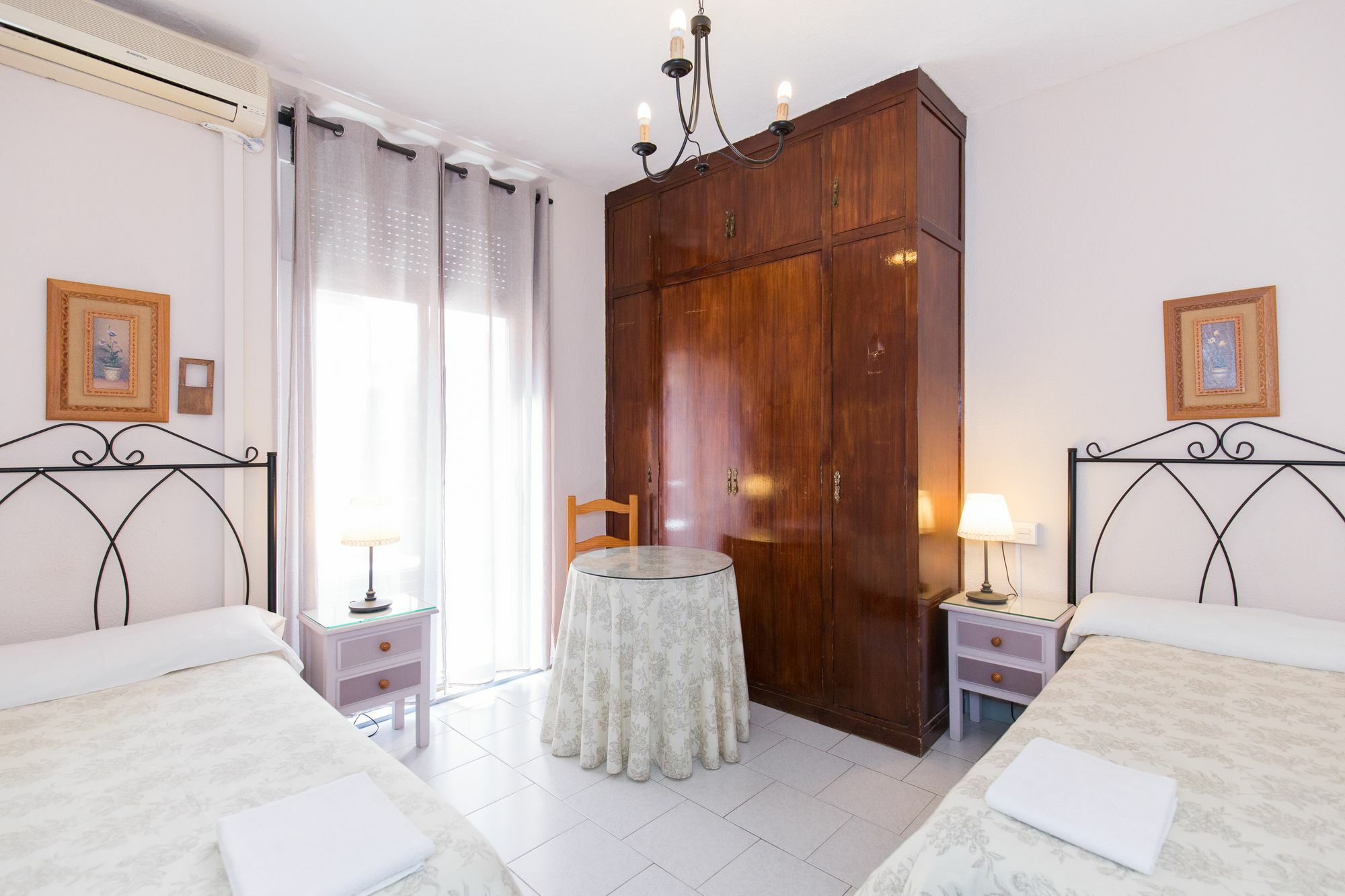 Pension Mesones Гранада Экстерьер фото
